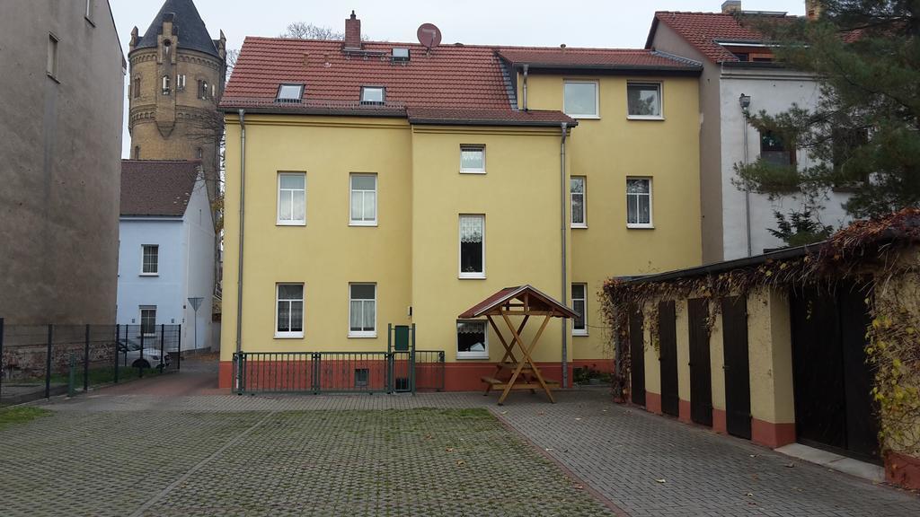 Pension Schwalbe Zwenkau Exterior foto